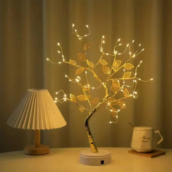 Goldene Blatt-Lichtgestalt