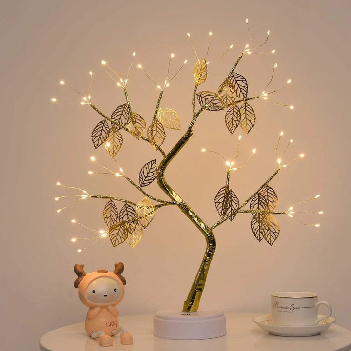 Goldene Blatt-Lichtgestalt