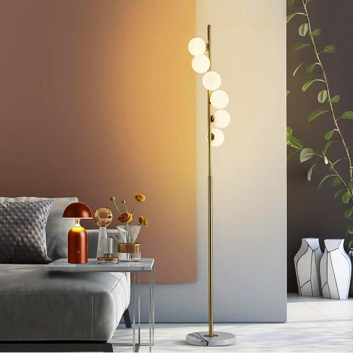 6-flammige Stehleuchte in Gold