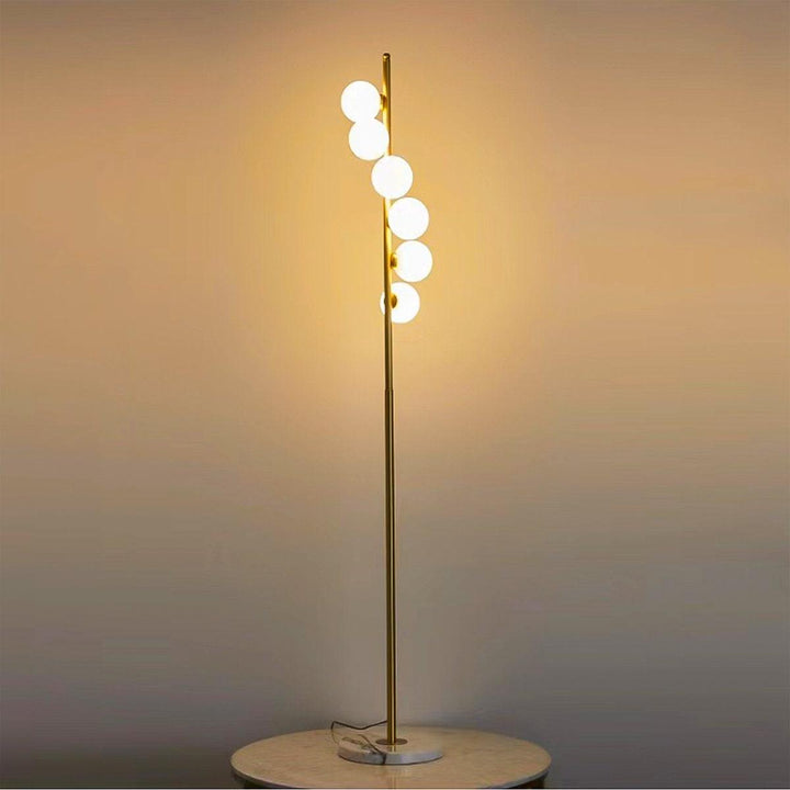 6-flammige Stehleuchte in Gold