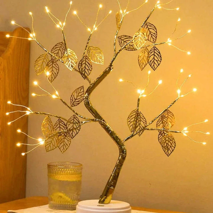 Goldene Blatt-Lichtgestalt