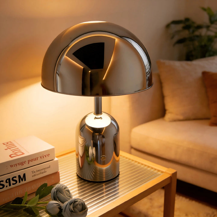 WILMA – Pilz-Tischlampe in Chrom