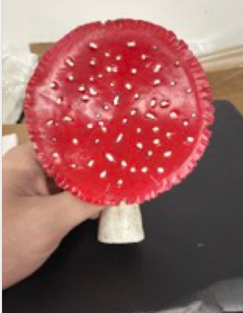 MYZEL – Oggetto da parete fatto a mano con mini-ripiano