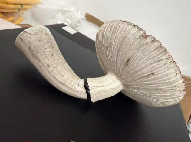 MYZEL – Oggetto da parete fatto a mano con mini-ripiano