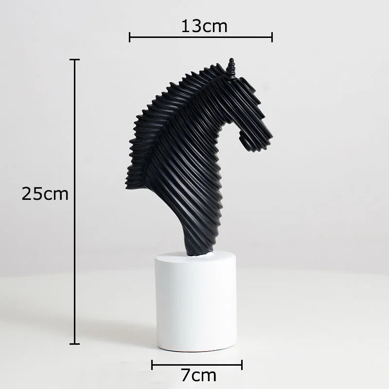 Striata – Skulpturales Pferdeobjekt aus Resin ✨