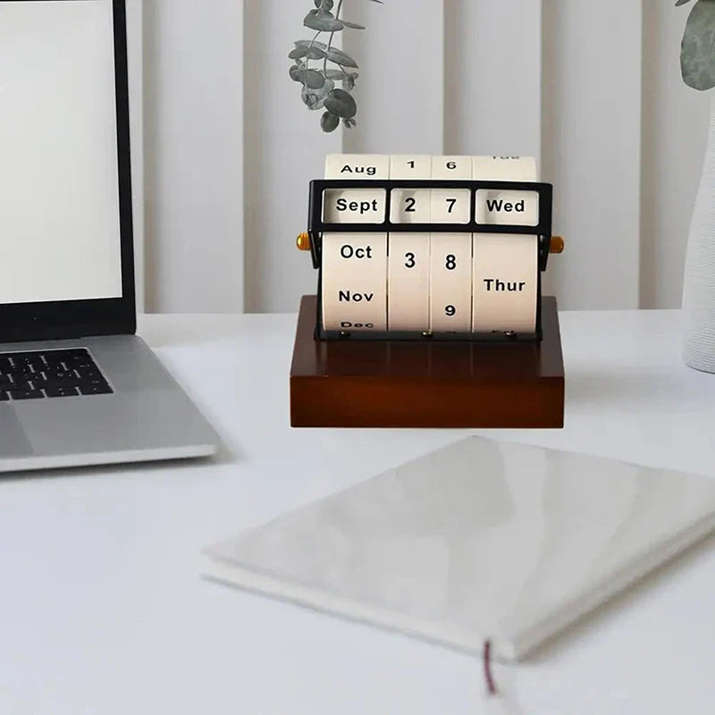 Perpetua – Ewiger Tischkalender aus Holz