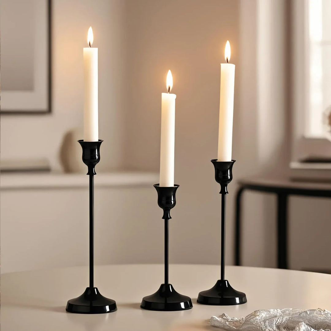 Versailles Glow – Eleganter Kerzenhalter aus Metall