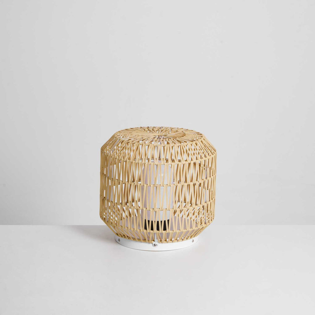 Sora Rattan Leuchte