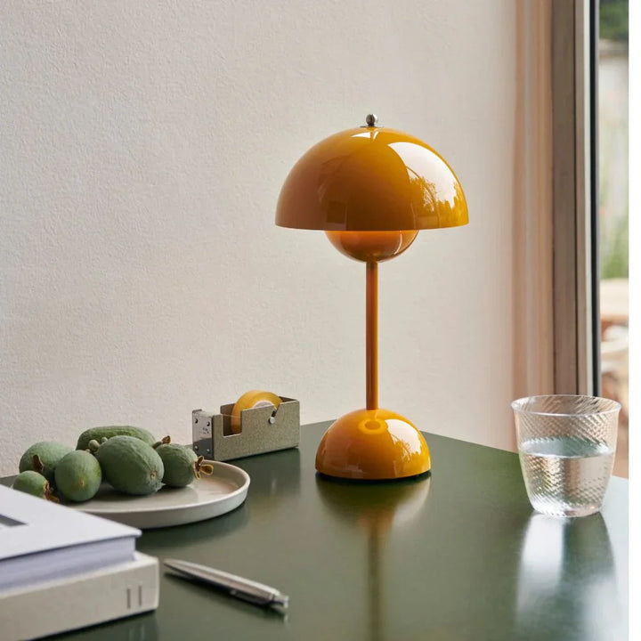 Die Flowerpot LED-Tischleuchte