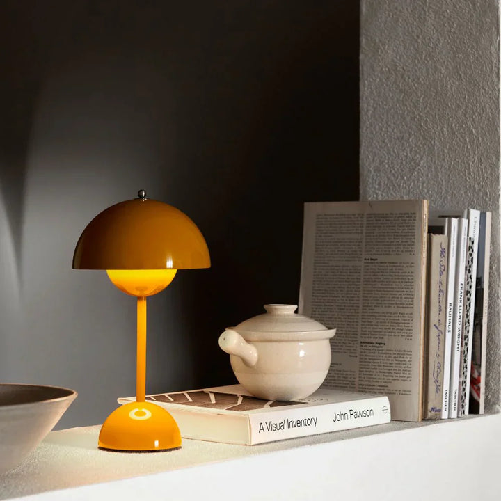 Die Flowerpot LED-Tischleuchte