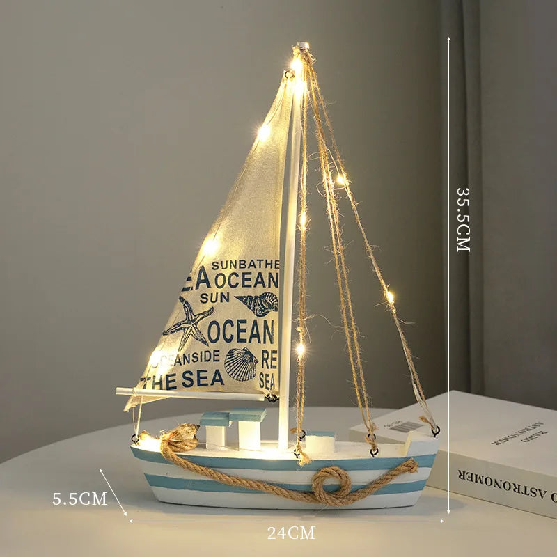 Coastal Glow – Barca decorativa in legno con luce LED