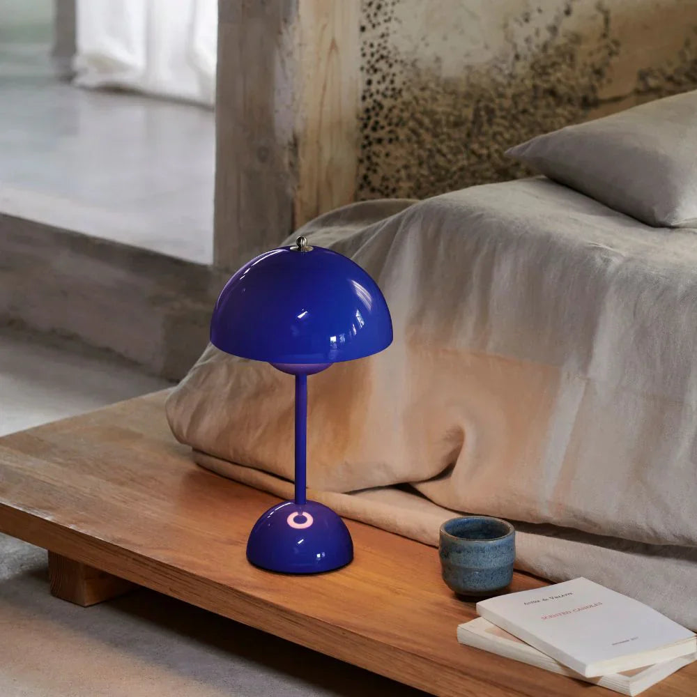 La lampada da tavolo Flowerpot a LED