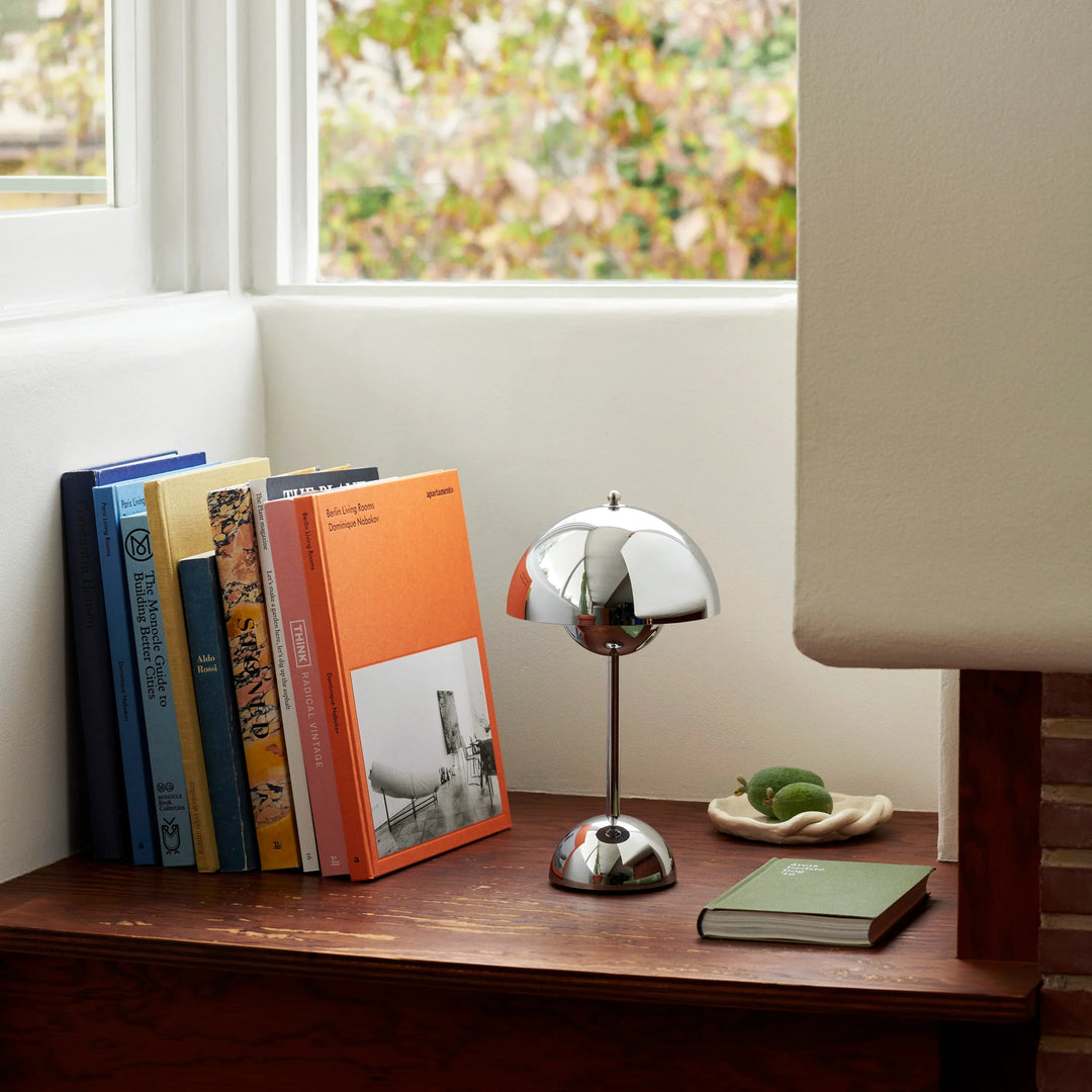 La lampada da tavolo Flowerpot a LED