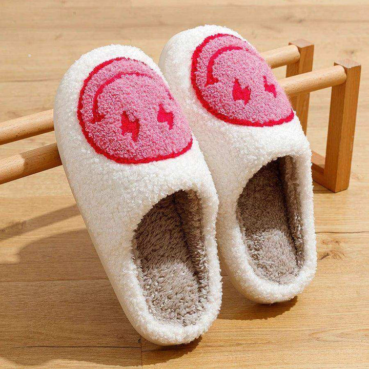 Euphoria Slippers – Plüsch-Hausschuhe