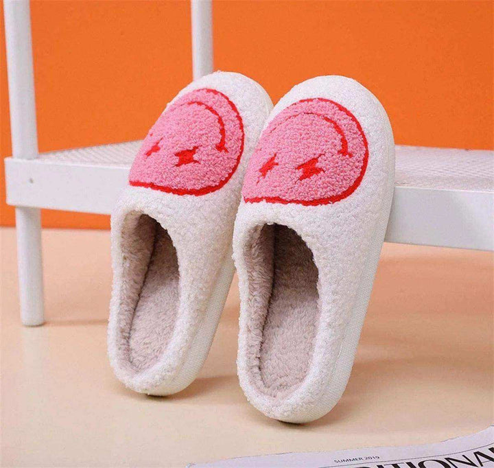 Euphoria Slippers – Plüsch-Hausschuhe