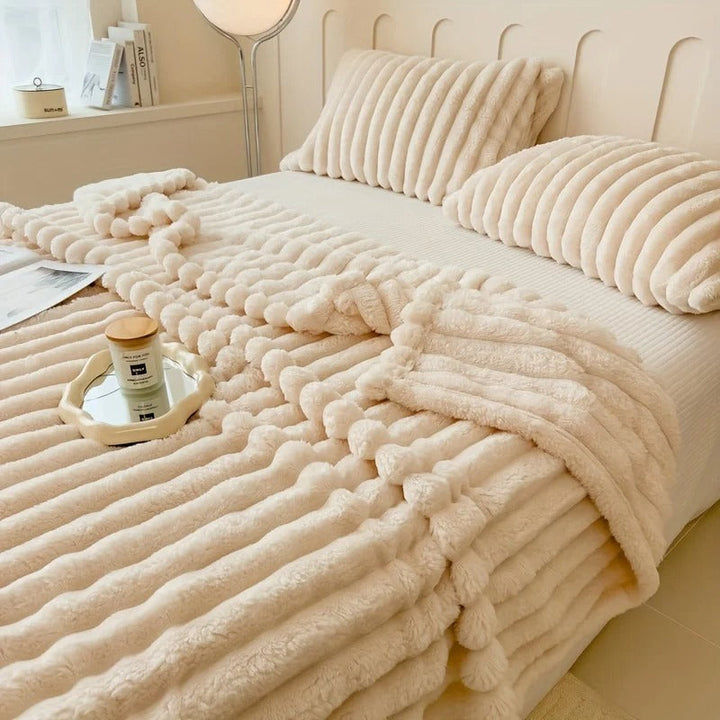 Ultra-Plush Faux Rabbit Fur Throw Blanket | All-Season Cozy Flannel