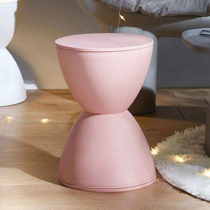 Moda Hourglass  Hocker