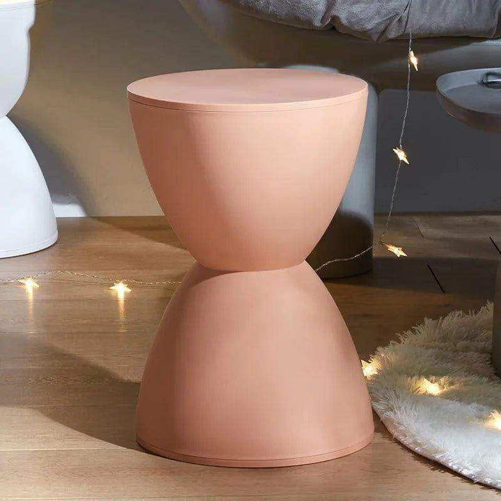 Moda Hourglass  Hocker