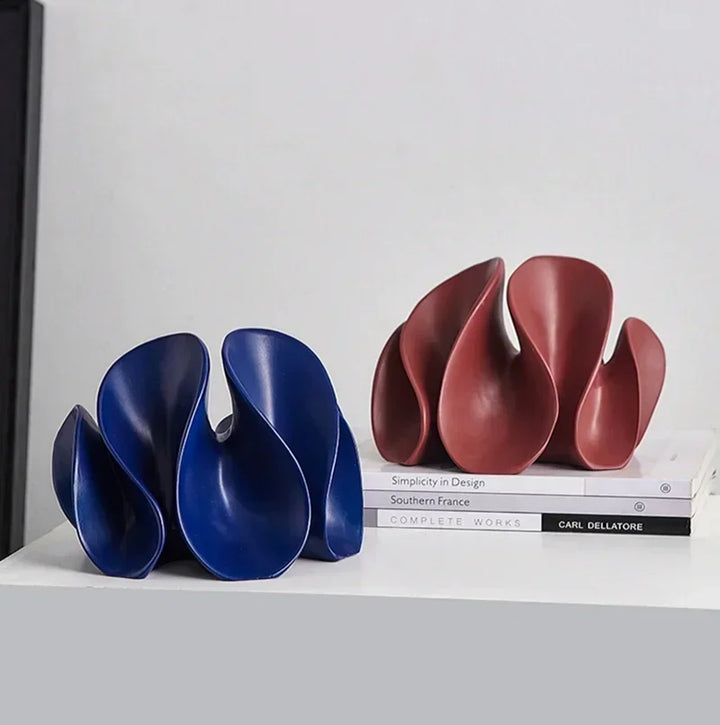 Petal Form – Scultura astratta in resina