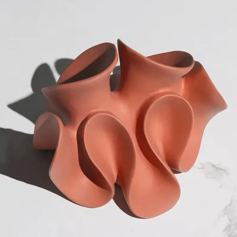Petal Form – Scultura astratta in resina