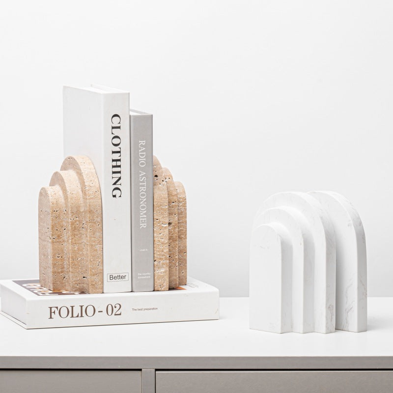 Stublute: fermalibri in marmo a geometria