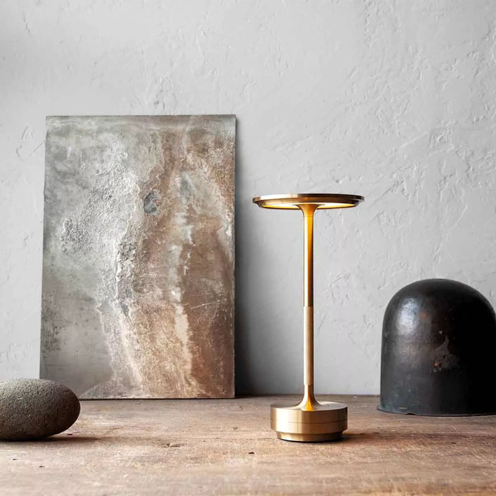 Luce da tavolo a batteria