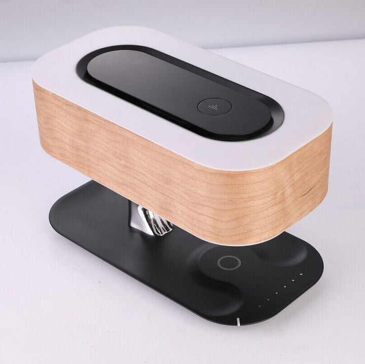 Tree of Life – Skulpturale Tischleuchte mit Bluetooth &amp; Qi-Ladefunktion