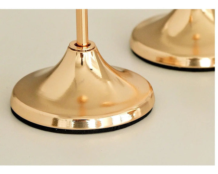 Versailles Glow – Elegante candeliera in metallo